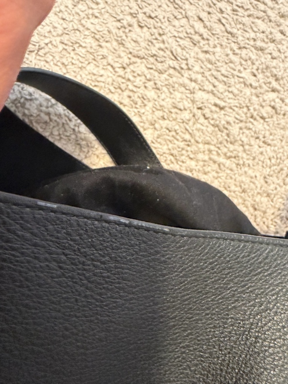 Saint Laurent Le 5 à 7 Large Hobo Bag – Black with Gold Hardware - Picture 12 of 16